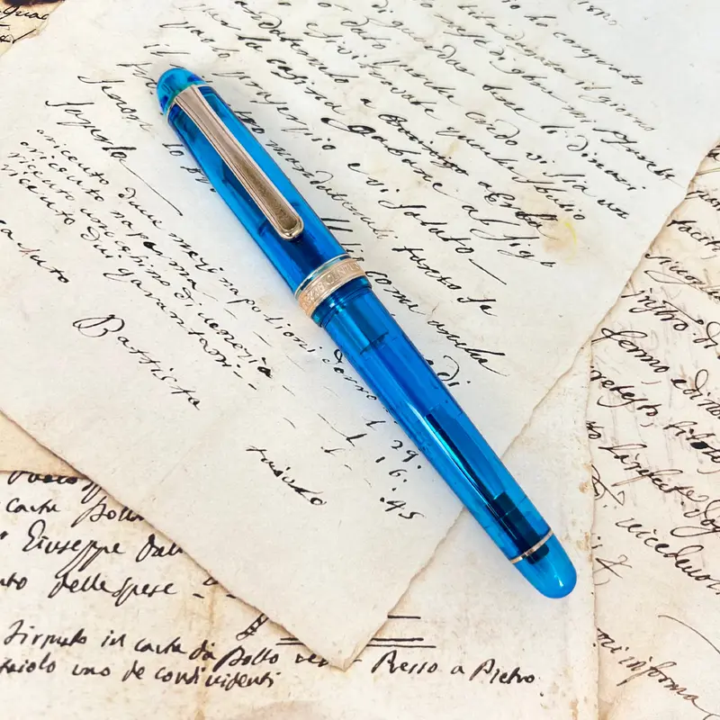 Pre-Owned Platinum Sands of Komodo Fountain Pen 14K F