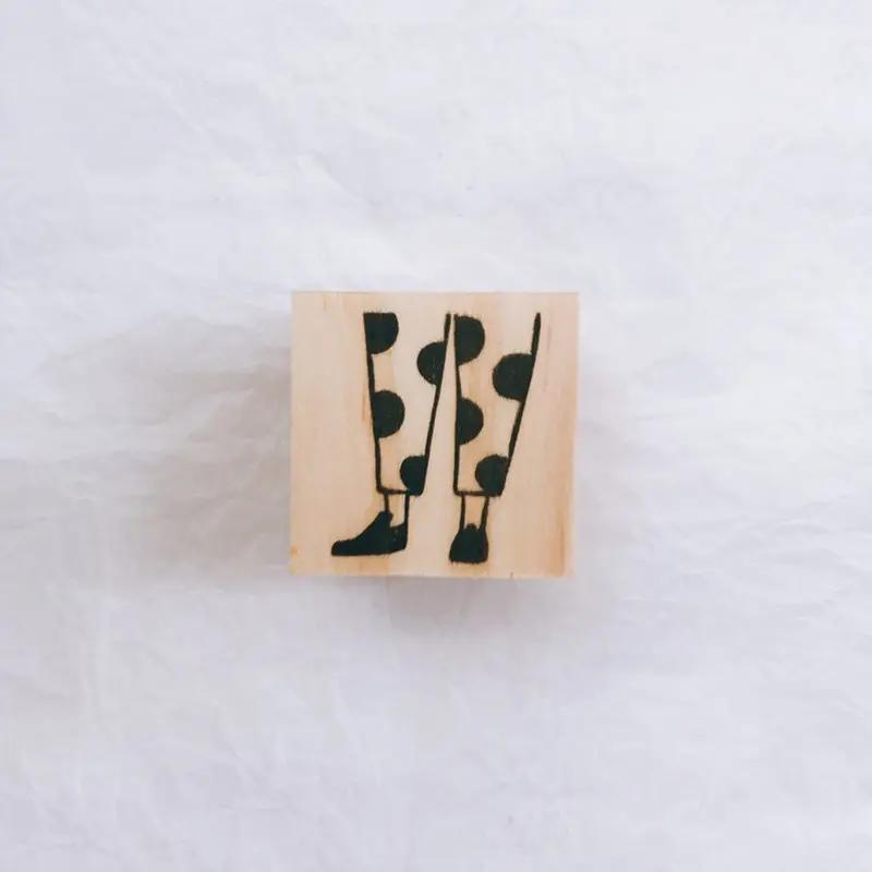 Gai Na Rubber Stamp - Walking Series 001