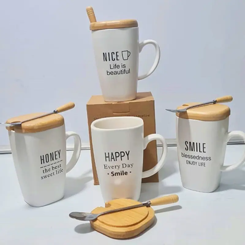 (Net) Elegant White Ceramic Cup with Wooden Lid and Small SpoonHappy