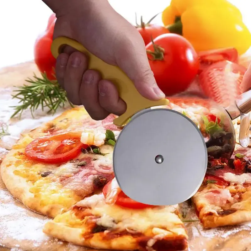(net) Stainless Steel Pizza CutterYellow